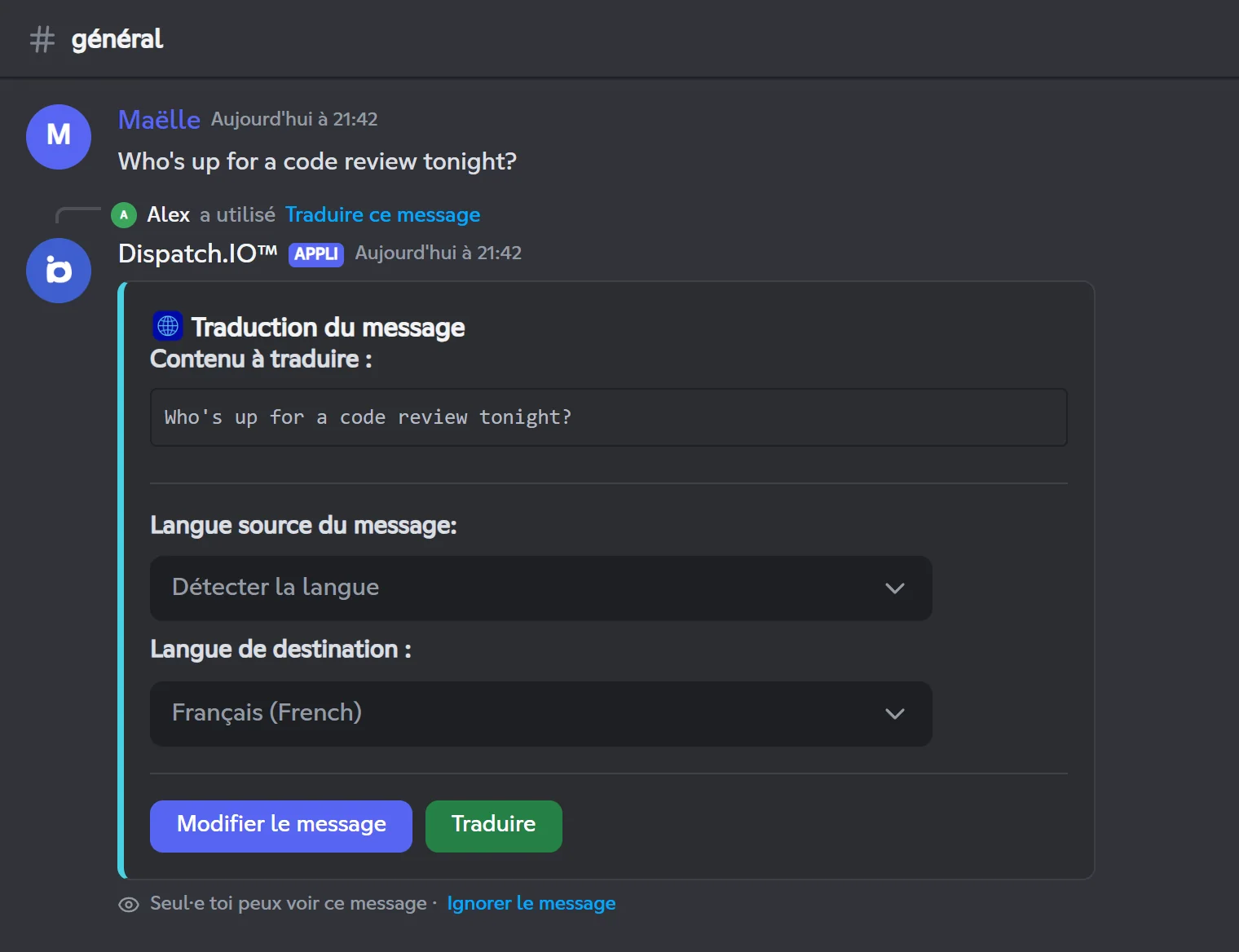 Panneau de traduction privé avec la langue source, la langue de destination et les boutons Modifier le message et Traduire