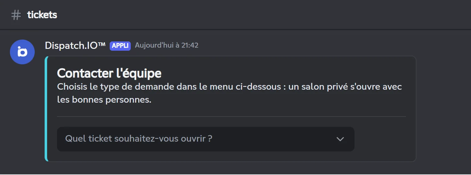 Panneau de tickets à menu avec les options Partenariat, Signaler un membre et Support technique