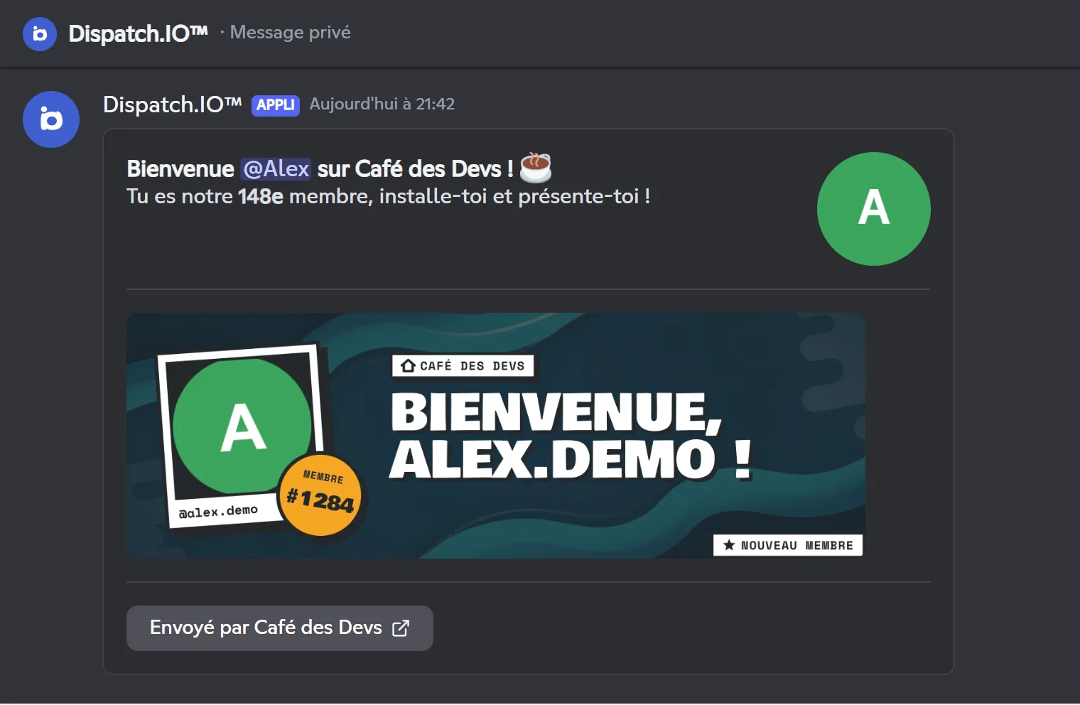 Message privé reçu par Alex : le message de bienvenue et le bouton « Envoyé par Café des Devs »
