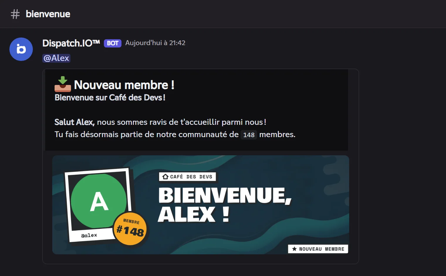 Message de bienvenue par défaut publié dans #bienvenue, avec la carte de bienvenue d'Alex