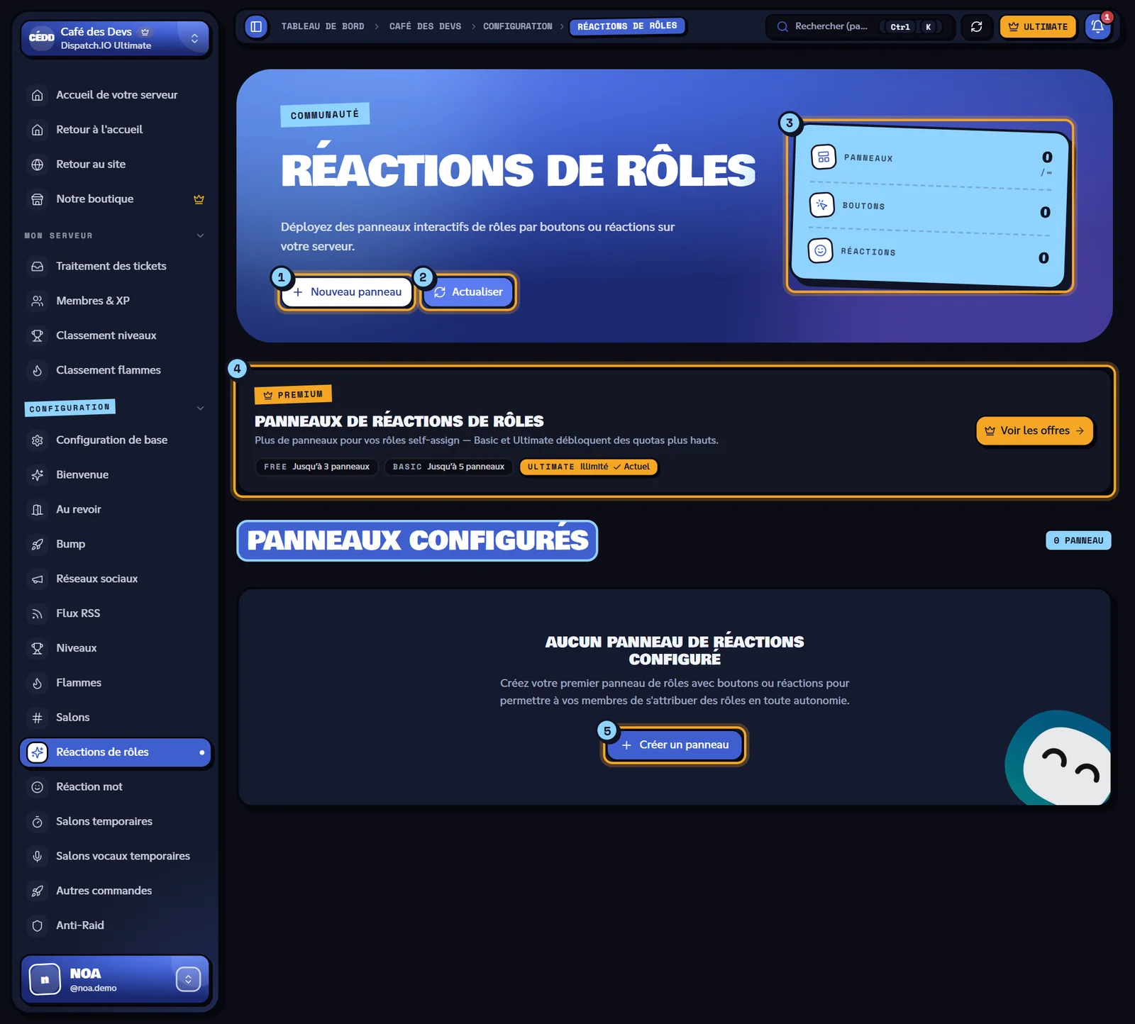 Aucun panneau pour l'instant sur Café des Devs. Page Réactions de rôles sans panneau, avec le bouton Nouveau panneau et les indicateurs