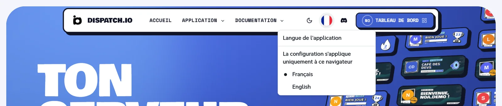 Menu Langue de l'application ouvert depuis le drapeau du menu du haut, avec les choix Français et English